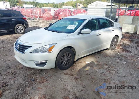 2015 Nissan Altima 2.5 S from USA, damaged, VIN 1N4AL3AP3FC581077